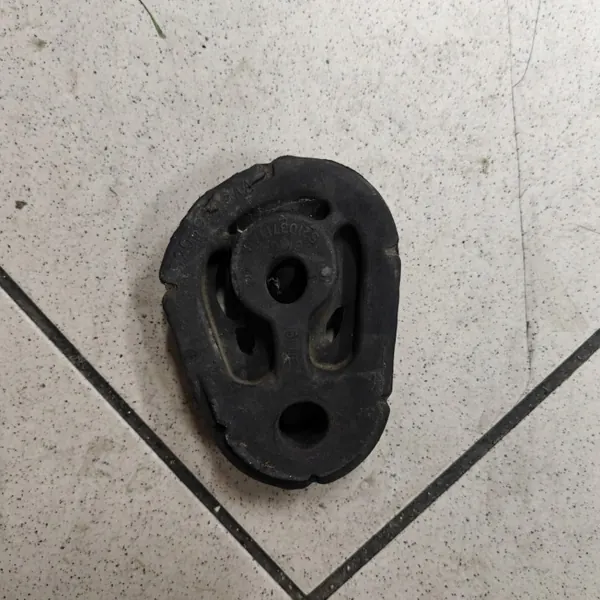 Support d'échappement Mopar OEM 52059929AA pour Jeep Wrangler JK image 2