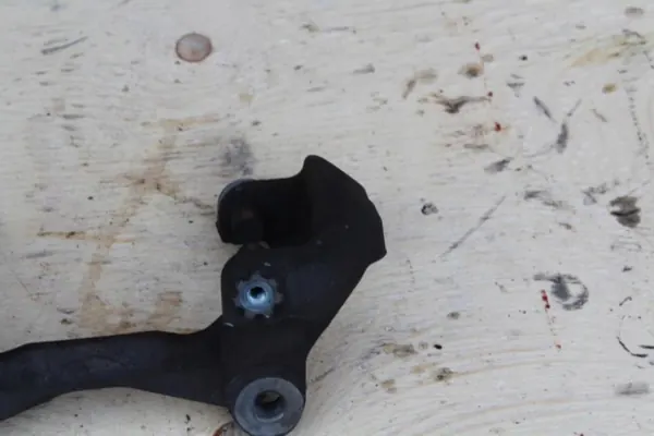 Support étrier frein avant droit Audi A6 C7 image 3