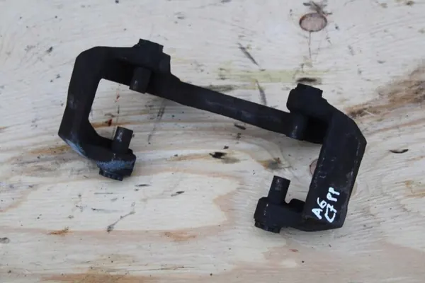 Support étrier frein avant droit Audi A6 C7 image 4