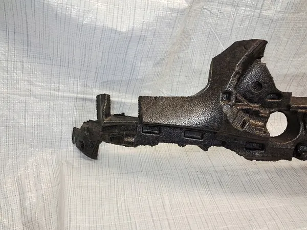 Mercedes C W205 AMG Etupuskuri Iskunvaimennin A2068858902 image 2