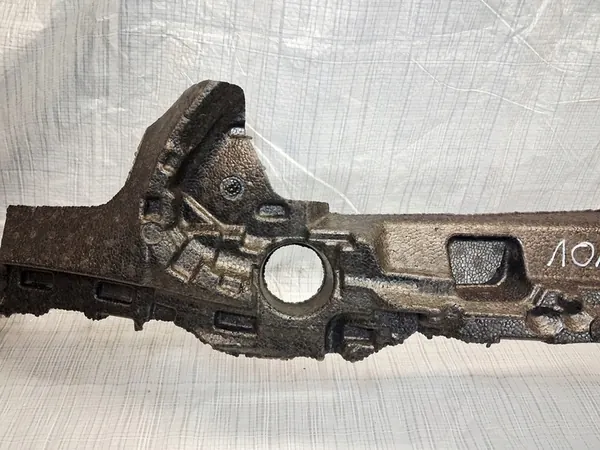 Mercedes C W205 AMG Etupuskuri Iskunvaimennin A2068858902 image 4