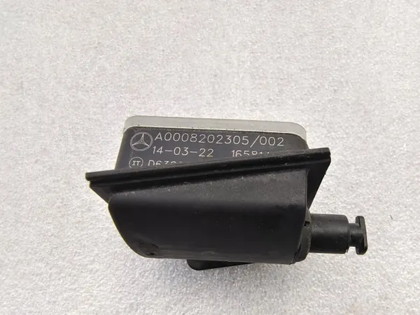 Actuateur trappe à carburant Mercedes OEM A0008202305 image 3