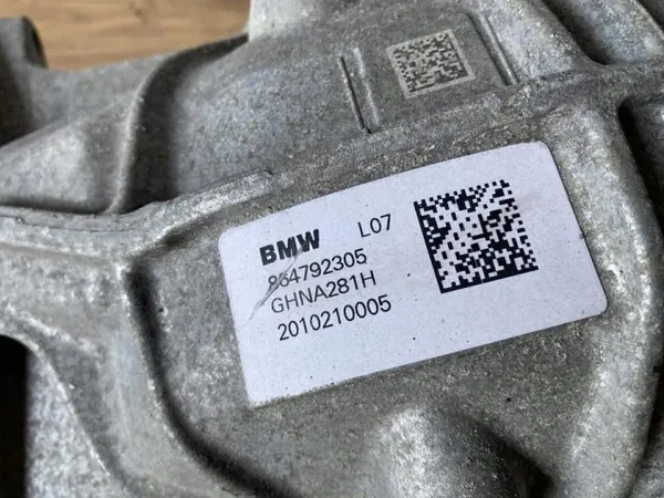 BMW Hinterachsdifferential OEM 8647923 - Gebraucht image 3