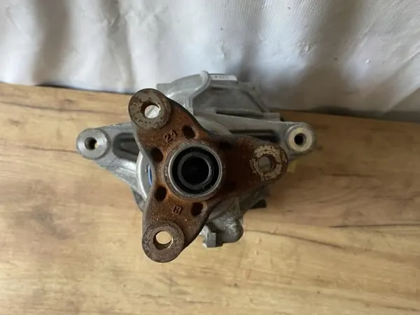 BMW Hinterachsdifferential OEM 8647923 - Gebraucht image 6