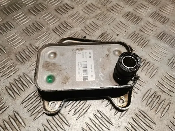 Arrefecedor óleo caixa Mercedes-Benz C W203 OEM 6461880301 image 2