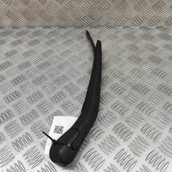 Volvo XC90 2016 Rear Wiper Arm image 2