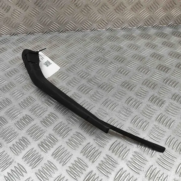 Volvo XC90 2016 Rear Wiper Arm image 4