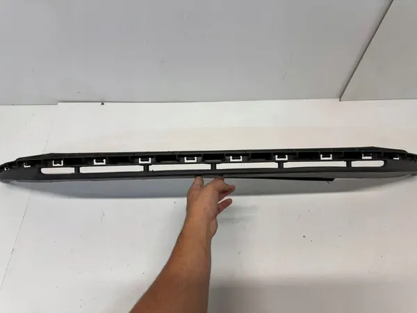 Skoda Fabia II Framskärmsspoiler OE 5J0807061C image 3