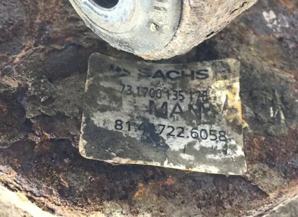 MAN Ilmajousi OEM 81417226058, Oikea Taka image 3
