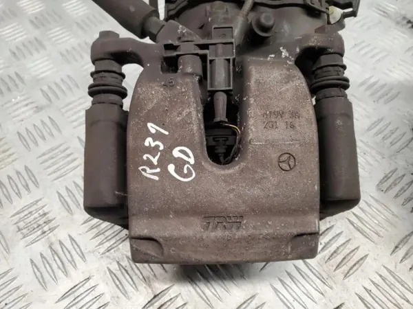 Mercedes-Benz Jarrulevy & -puristin Set OEM A2314214198 image 10