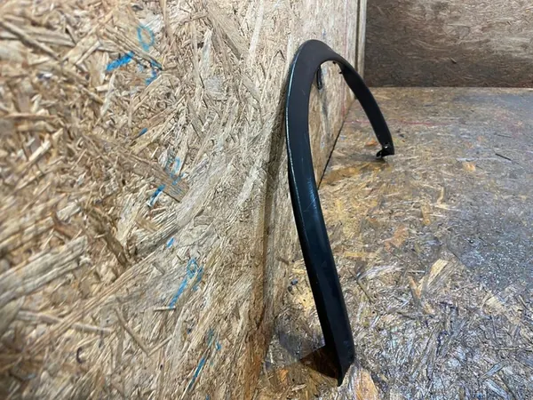 Nissan Juke I F15 10-19 Oikea Etulokasuoja image 2