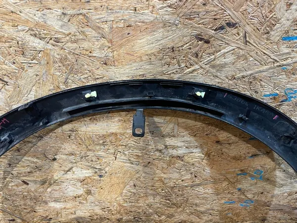 Nissan Juke I F15 10-19 Oikea Etulokasuoja image 7