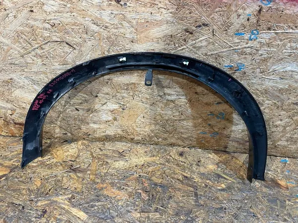 Nissan Juke I F15 10-19 Oikea Etulokasuoja image 9