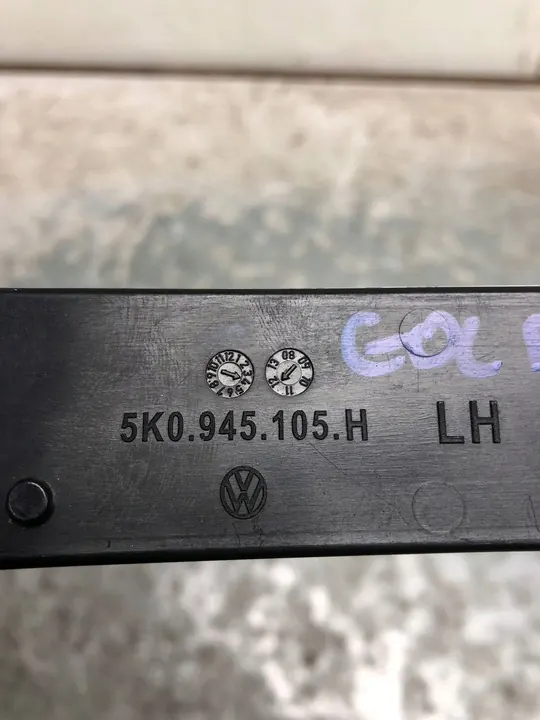 Vasen Takapuskuriheijastin VW Golf VI 5K0945105H image 4