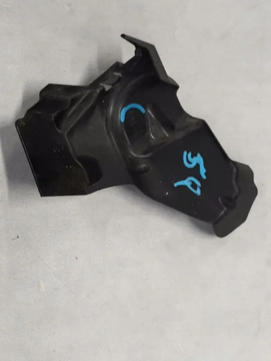 ABS-pompafdekking OEM 5Q0614321C voor VW Golf 7 image 2