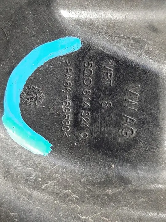 ABS-pompafdekking OEM 5Q0614321C voor VW Golf 7 image 3