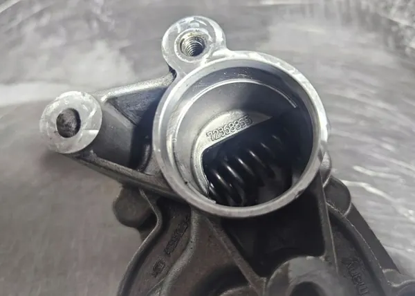 Ölpumpe Ford Kuga OEM 9807727980 2.0 TDCi Diesel image 4