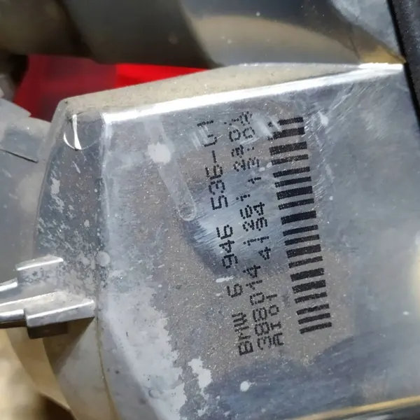 BMW E46 Rechte Heckleuchte OEM 694653601 image 8