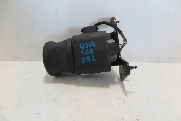 Bouton de sécurité d'attelage Mercedes-Benz OEM 2465400083 image 2