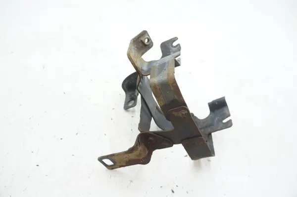 Support de pompe de direction assistée VOLVO XC60 XC70 31280634 image 5