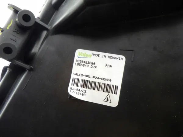 OEM 9850423580 Rechter Halogeen LED DRL Peugeot 2008 image 5
