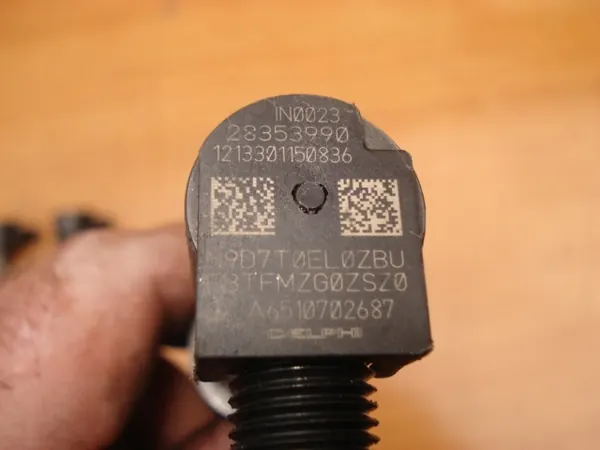 Injektor A6510702687 Mercedes 2.2 CDI image 2