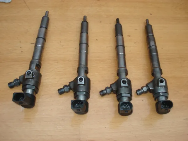 Injektor A6510702687 Mercedes 2.2 CDI image 3