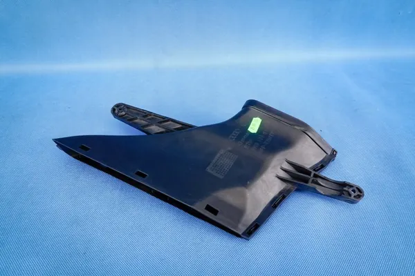 Luchtinlaat Audi A4 8K A5 8T 8K0129617C 8K0129618F image 3