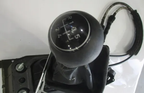 Gear Shift Lever Module Set Skoda Rapid 13- OEM 5JA711049A image 4