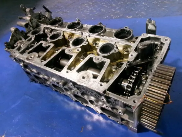 Culata Peugeot 807 OEM 9688418110 - Usado image 2