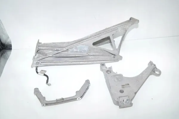 Support de boîte OEM 7626107 pour BMW i3 2020 image 2