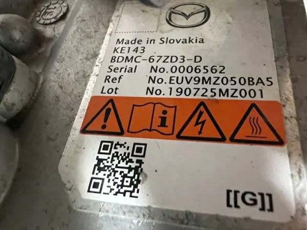 Mazda OE EWVCBHTJ223322 Spanningsomzetter Module image 5