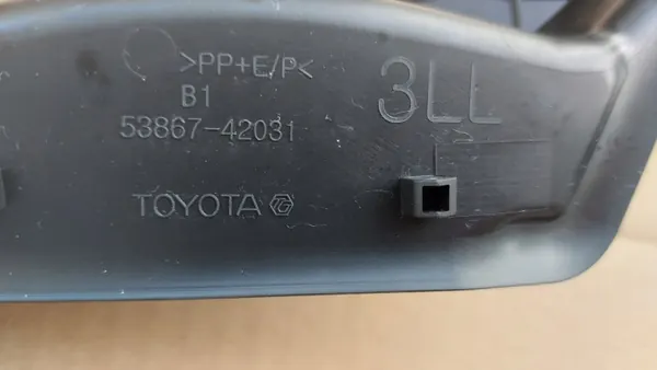 OEM 53867-42031 Linker Fensterstopfen für Toyota RAV4 V 18- image 8