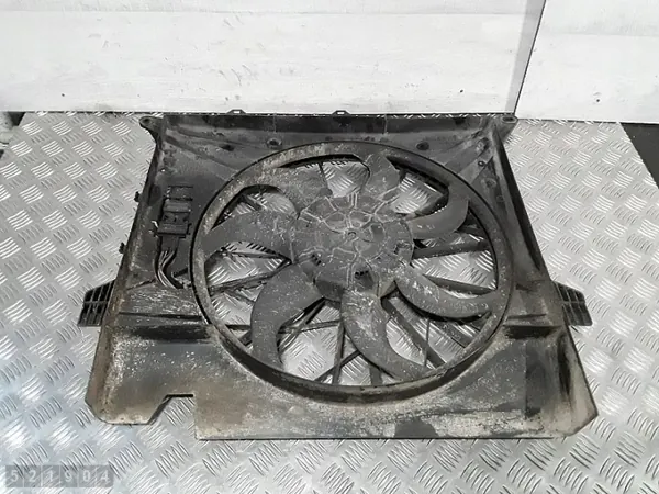 Volvo Kühlerlüfter mit Diffusor OEM 30665985 image 6
