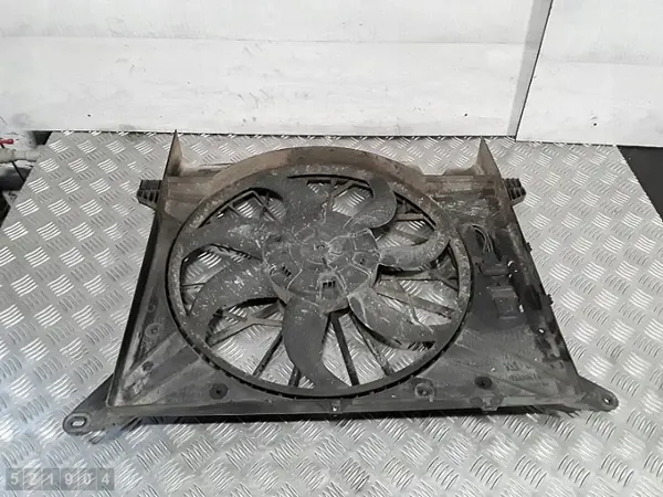 Volvo Kühlerlüfter mit Diffusor OEM 30665985 image 7