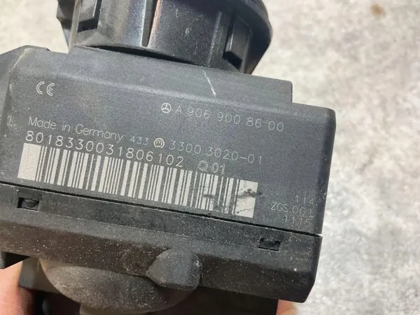 Sytytyskytkin OEM A9069008600 Mercedes Sprinterille image 4