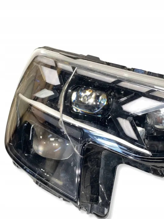 Luzes diurnas dianteiras OEM 4M8941086 para Audi Q8 image 4