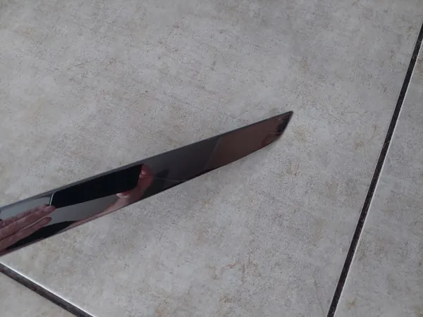 Moldura Cromada Porta-Malas - Mercedes E-Class W207 Coupe - OEM image 8