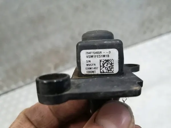 Etukamera Dacia Duster II 284F15465R image 3