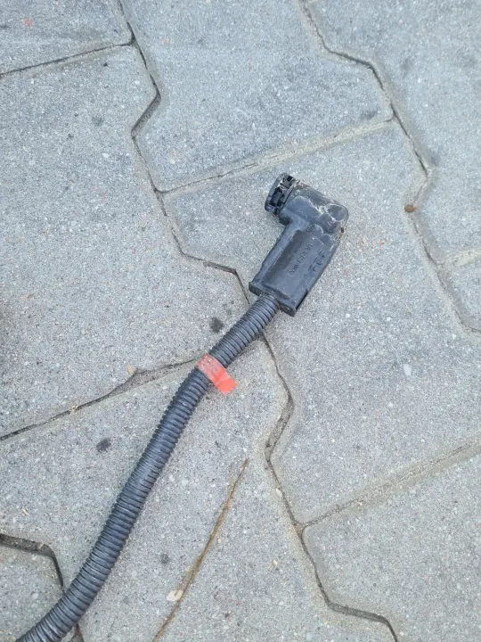 AdBlue-lämmityskaapeli OEM 23747770 Volvo Renault image 3