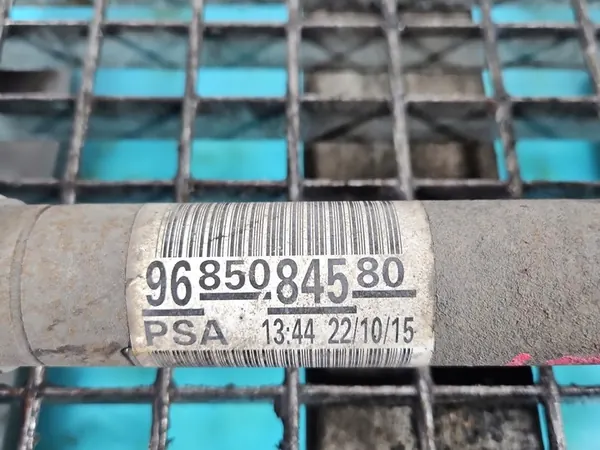 Arbre de transmission avant gauche Citroen C4 II 1.6 HDI Automatique OEM image 4