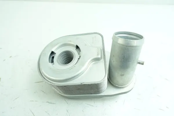 Mahle CLC 203 000S Radiador de óleo image 2