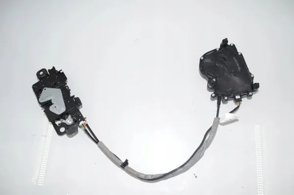 Kit d'Ouverture Automatique de Coffre BMW OEM 34230831 image 8