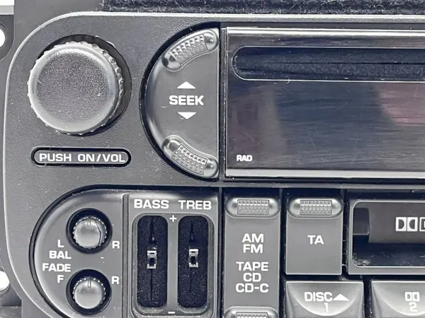 Rádio CD Jeep Grand Cherokee WJ OEM P05091601AE image 6