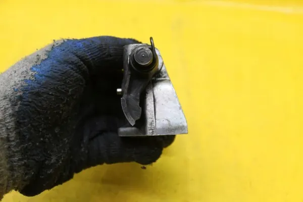 Mercedes-Benz Tryckstänger OEM 619.913 - Begagnad image 3