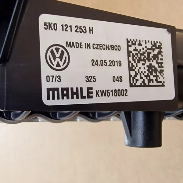 Chłodnica Silnika Audi Seat Skoda VW image 4