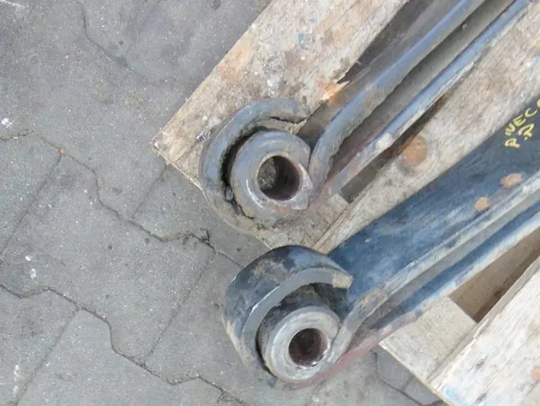 Ressort Avant OEM 123 pour Iveco Stralis 05r image 5