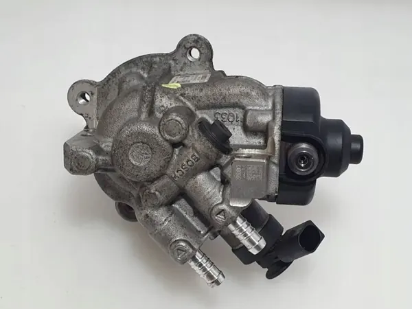 Polttoaineen ruiskupumppu OEM 04L130755D Audi A3 S3 image 10