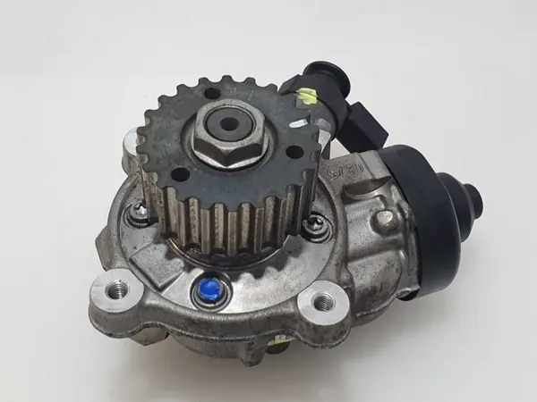 Polttoaineen ruiskupumppu OEM 04L130755D Audi A3 S3 image 4