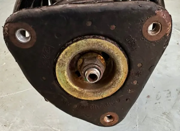 Framvänster Stötdämpare OEM 4M51-18K001-AAE image 3